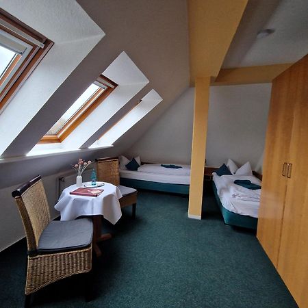 Hotel Faehrhaus Niederkleveez Bosdorf  Exterior photo